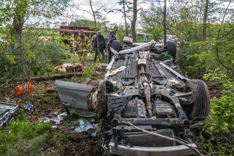 Three seriously injured in Moreland Township crash on Sunday afternoon